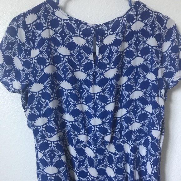 Medium Old Navy Blouse - Picture 1 of 3